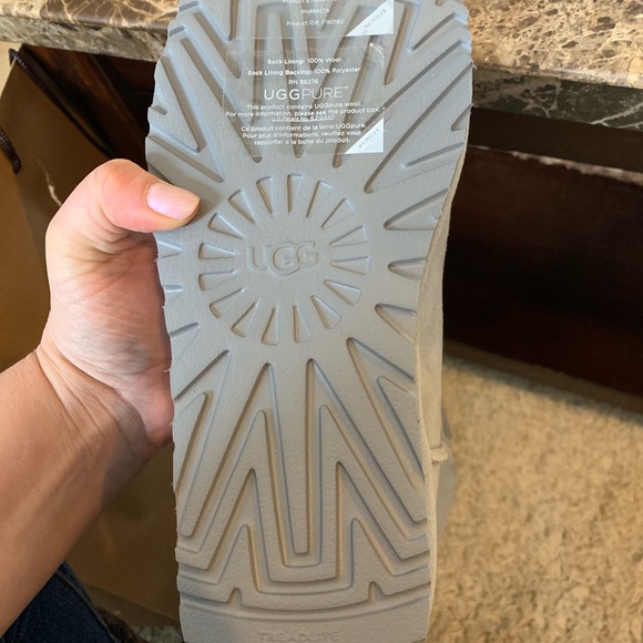 Ugg azalea charm - Picture 4 of 7